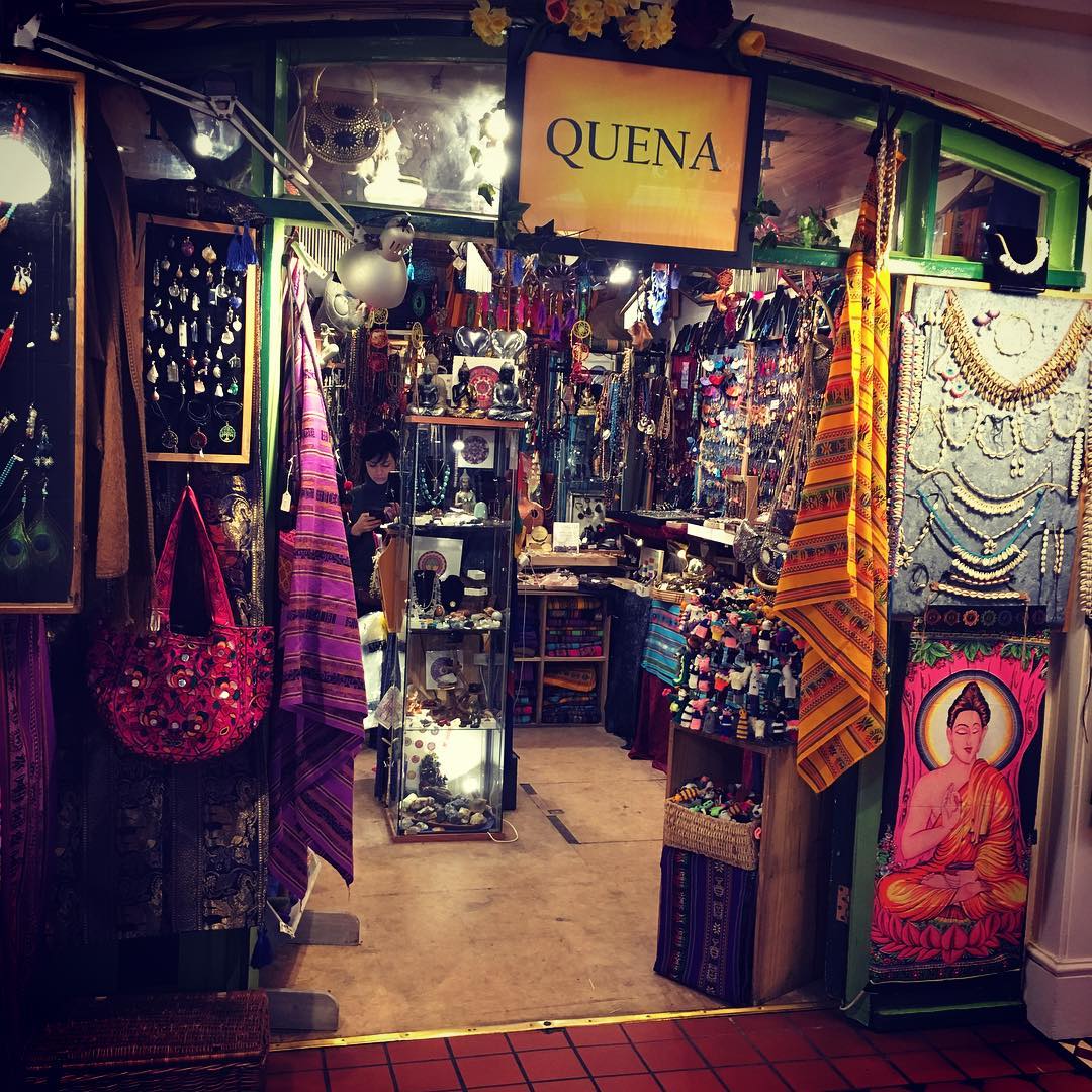 Quena shopfront